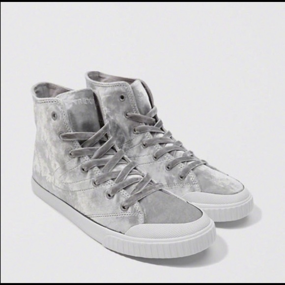 NWT Tretorn Marley High Top Sneaker - Picture 4 of 6